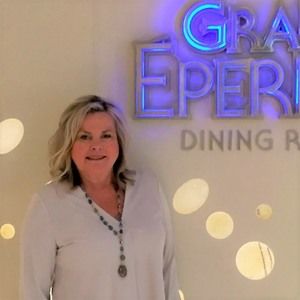 Meet your Posher, Eva